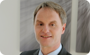 Dr. Robert Fenz - Stiftung Kindernothilfe Österreich Dr. Robert Fenz - Stiftung Kindernothilfe Österreich